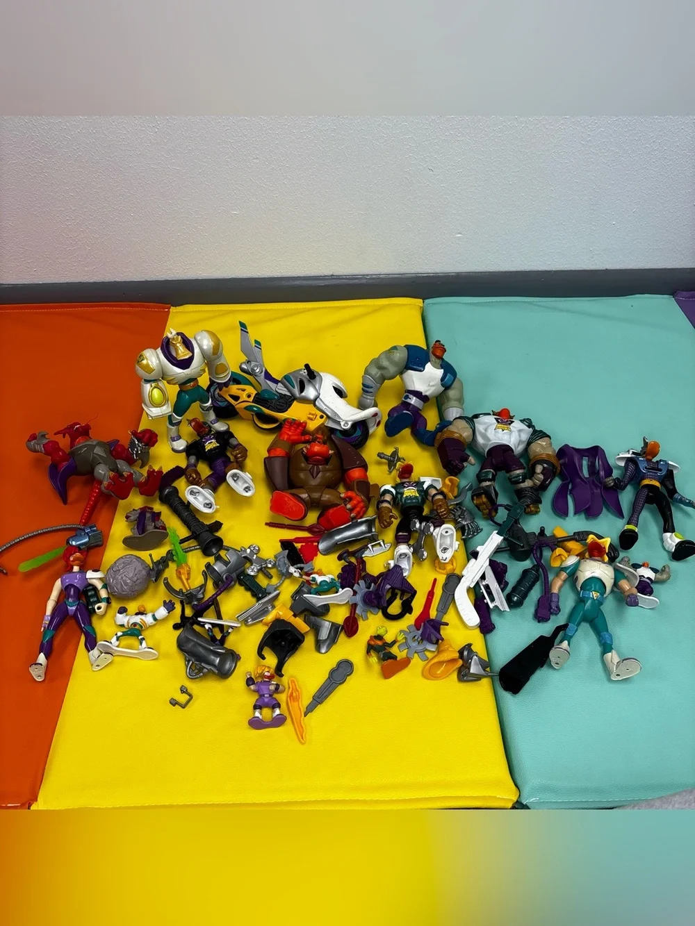 Mighty Ducks Vintage 1996 Mattel Action Figures‎ and Accessories Large Lot